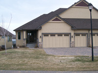 3611 Crystal Bay Ln NW in Prior Lake, MN - Foto de edificio - Building Photo