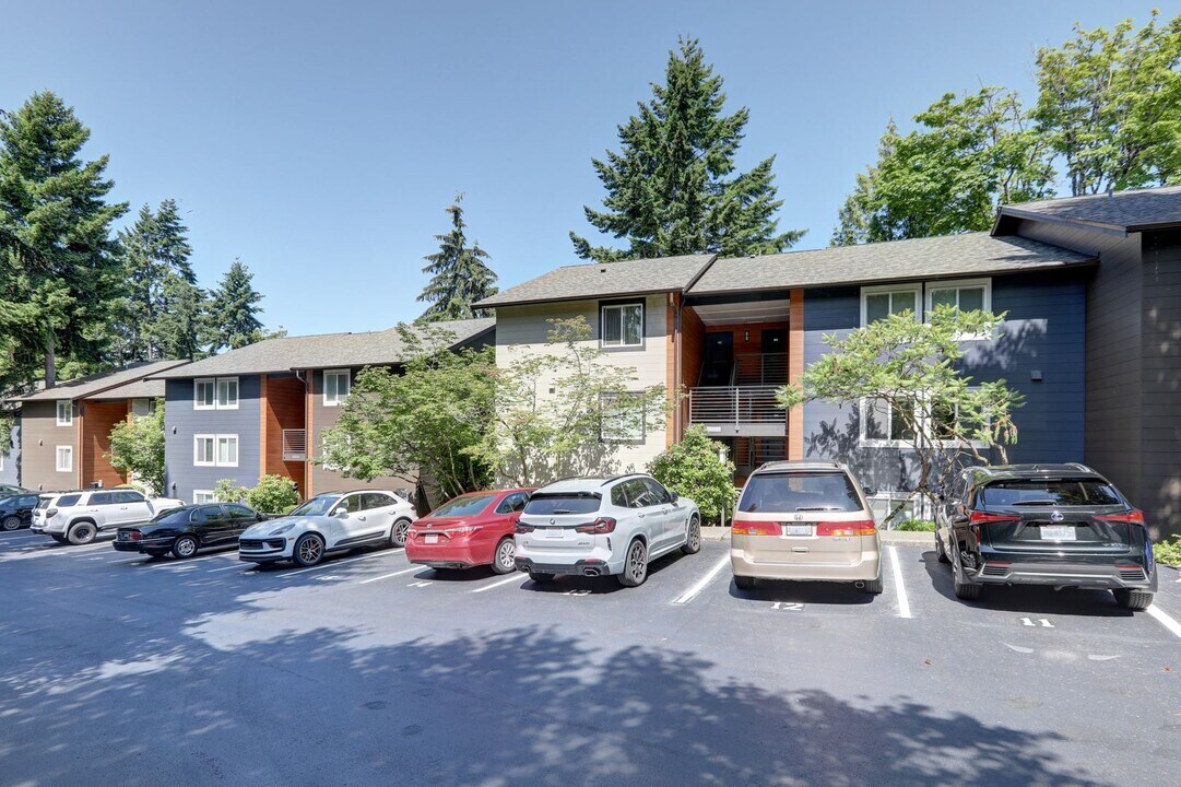 12209 NE Bel Red Rd in Bellevue, WA - Building Photo