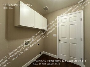 1139 S Pelican Way in Meridian, ID - Building Photo - Building Photo