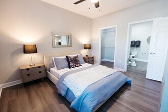 Reserve at Creekside in Chattanooga, TN - Foto de edificio - Building Photo