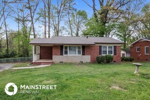 3624 Sargeant Dr in Charlotte, NC - Building Photo