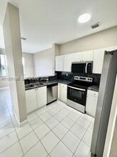 17820 NW 73rd Ave in Hialeah, FL - Building Photo - Building Photo