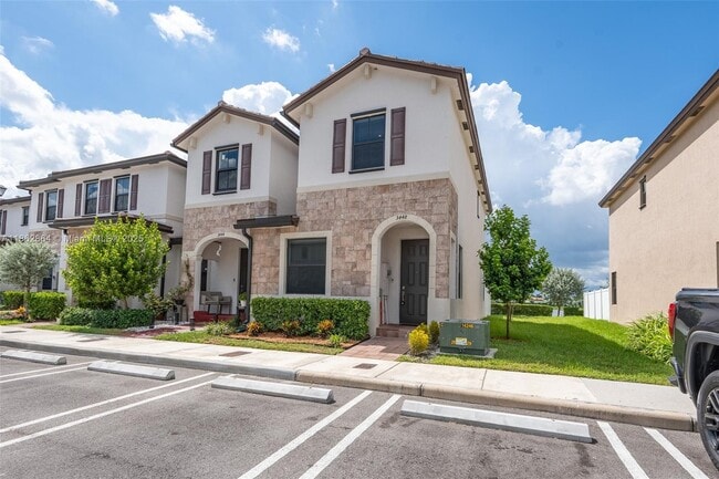 3448 W 114th Terrace in Hialeah, FL - Building Photo - Building Photo