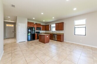 5540 105th Terrace E in Parrish, FL - Building Photo - Building Photo