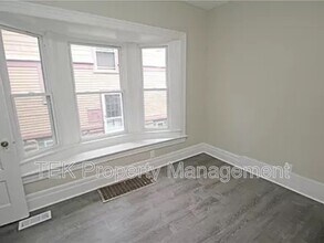 128 Roslyn St in Rochester, NY - Building Photo - Building Photo