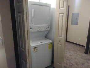 817 Chatham St NW, Unit #2 in Grand Rapids, MI - Building Photo - Building Photo
