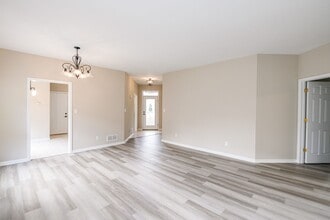 10501 Ontario Dr in Crown Point, IN - Building Photo - Building Photo