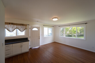 4494 Sierra Dr in Honolulu, HI - Building Photo - Building Photo