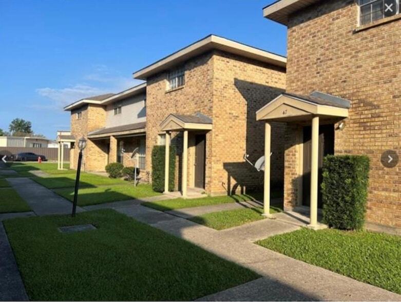 126 Lakewood Dr, Unit 3 in Luling, LA - Building Photo