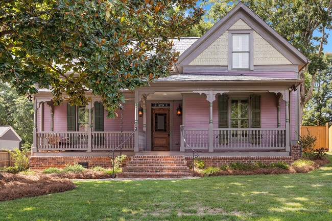 property at 479 W Park St