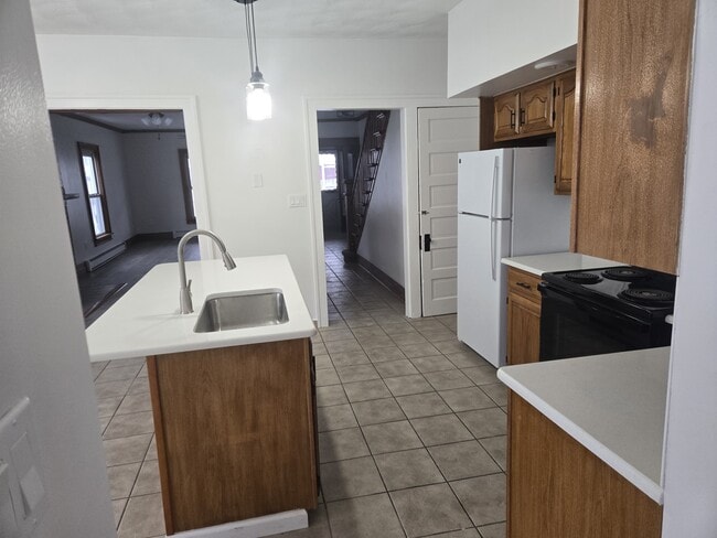 146 William St, Unit 146 in Pittston, PA - Building Photo - Building Photo