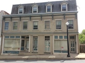 328 W 4th St, Unit 3