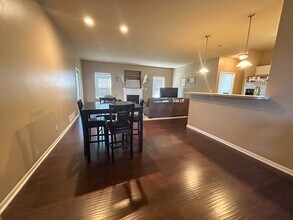 1810 Topsail Dr in Columbia, MO - Building Photo - Building Photo