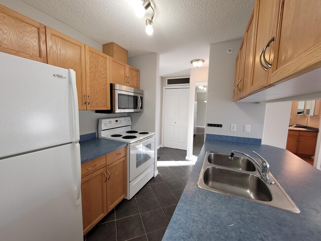 property at 279 Suder Greens Dr NW