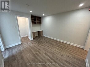 448 Spadina Rd in Toronto, ON - Building Photo - Building Photo