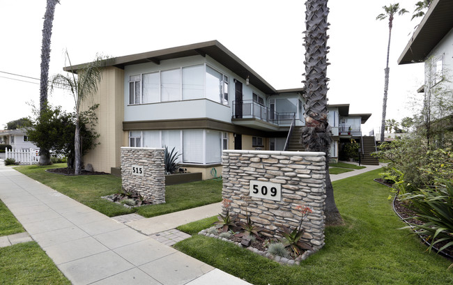 Johanna Apartments in Oceanside, CA - Building Photo - Building Photo