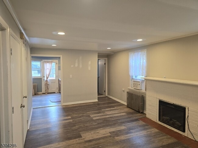 38 Hamilton Rd in Hillsborough Township, NJ - Building Photo - Building Photo