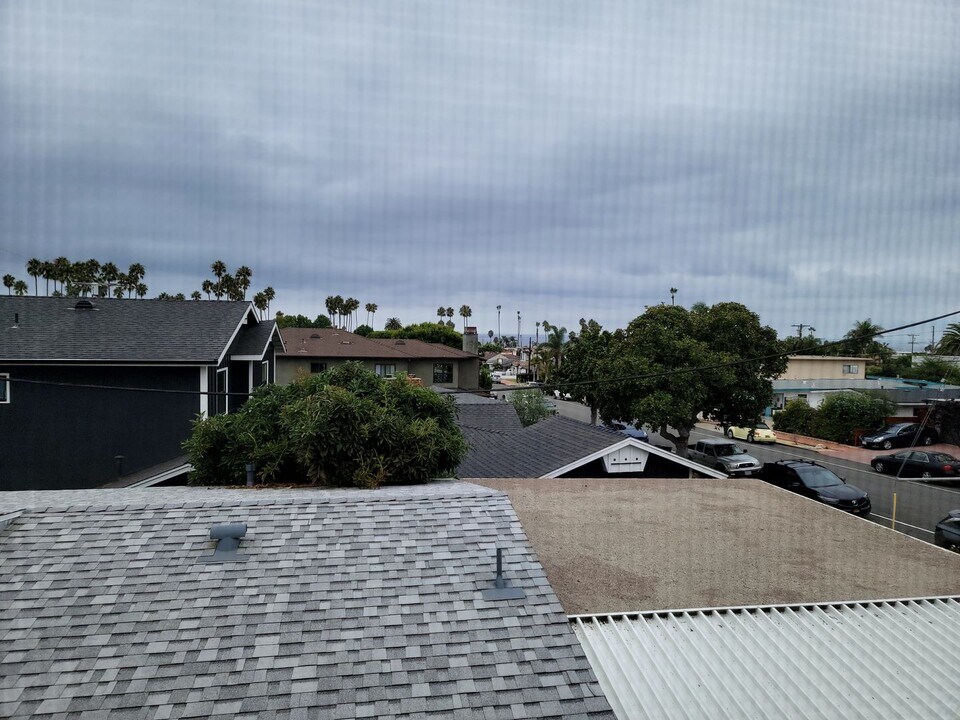 111 Avenida Aragon in San Clemente, CA - Building Photo