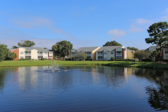 Chesapeake Apartments in Clearwater, FL - Foto de edificio - Building Photo