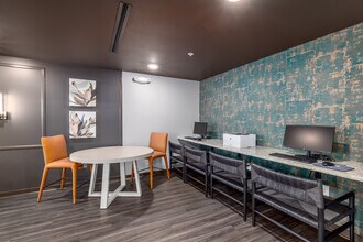 Dunbar Place in Rock Hill, SC - Building Photo - Interior Photo