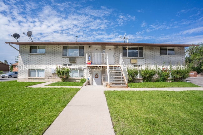 property at 1052 Virginia Cir