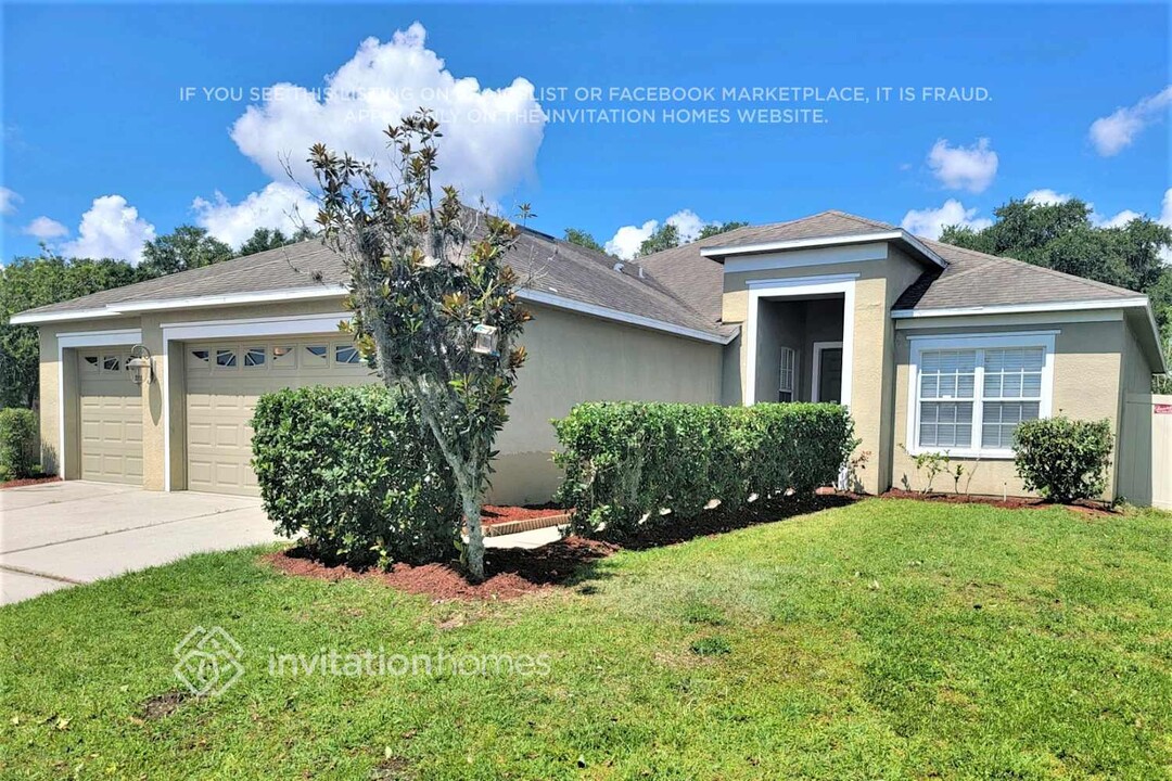 2317 Hamlet Cir in Lakeland, FL - Building Photo