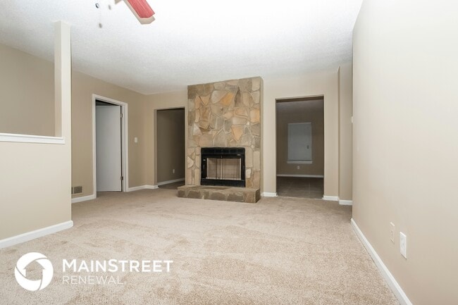 3773 Kathryn Dr SW in Atlanta, GA - Foto de edificio - Building Photo