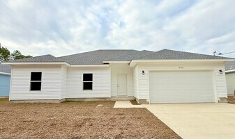 3316 Hudson Bend in Milton, FL - Building Photo