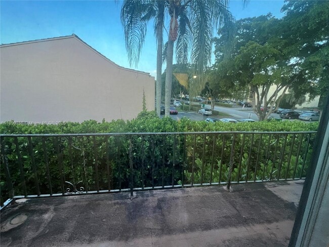 9203 NW 38th Dr in Coral Springs, FL - Building Photo - Building Photo
