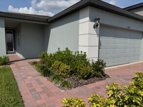 3685 Portsmouth Ln in Haines City, FL - Building Photo - Building Photo