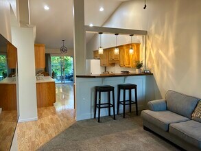 6118 Seven Springs Dr in Asbury, IA - Building Photo - Building Photo