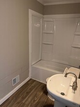 752 Dawson St in Waterloo, IA - Building Photo - Building Photo