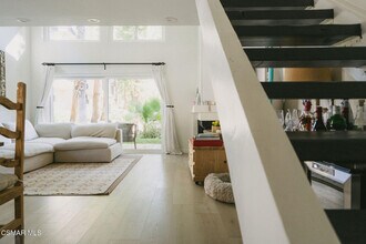 5716 Skyview Way in Agoura Hills, CA - Building Photo - Building Photo