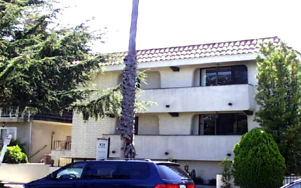 838 9th St in Santa Monica, CA - Building Photo