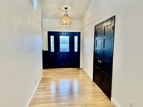 4 Lois Ln in Bella Vista, AR - Building Photo - Building Photo