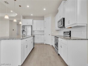 374 Spg Hl Lk Lp in Cape Coral, FL - Building Photo - Building Photo