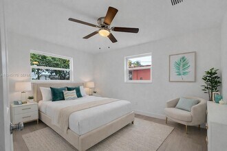 18505 NW 23rd Ct in Miami Gardens, FL - Foto de edificio - Building Photo