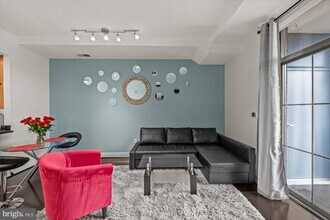 1111 Oronoco St in Alexandria, VA - Building Photo - Building Photo