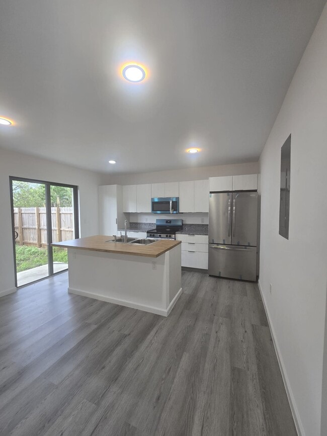 property at 568 NW 7th St