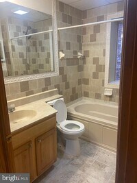 1833 W Lexington St photo'