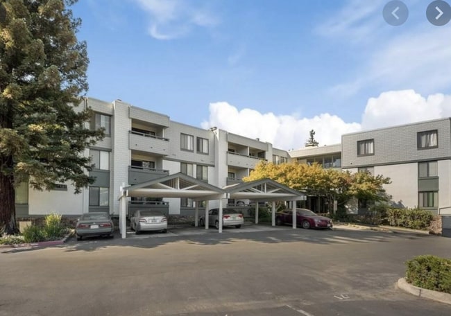 40425 Chapel Way, Unit 205