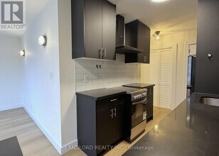 101-420 EGLINTON Ave in Toronto, ON - Building Photo - Building Photo
