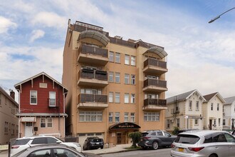 Brighton by the Sea Condominium in Brooklyn, NY - Building Photo - Building Photo