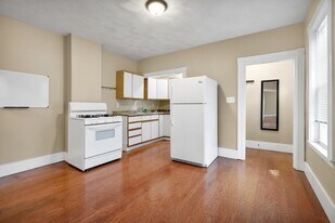 199 Beacon St in Somerville, MA - Building Photo