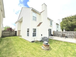 704 Blackstone Walk in Chesapeake, VA - Building Photo - Building Photo