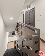 118 Orlando Ave in Los Angeles, CA - Building Photo - Building Photo