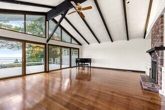 23 Ocean St in Manchester by the Sea, MA - Building Photo - Building Photo