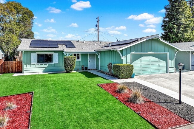 162 Isle Royale Cir in Vacaville, CA - Building Photo - Building Photo