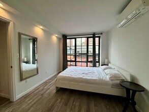 433 W 53rd St in New York, NY - Building Photo - Building Photo
