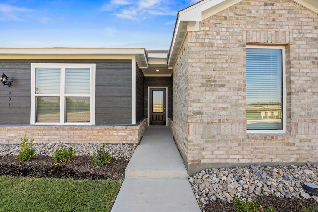 125 Magnolia Blvd in Hutchins, TX - Building Photo